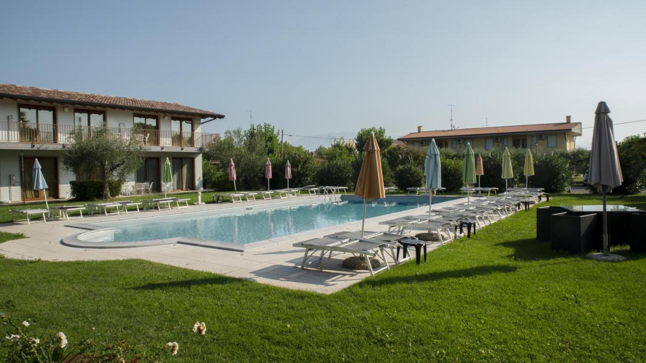 Residence Molino - Holiday Apartments Manerba del Garda Exterior foto